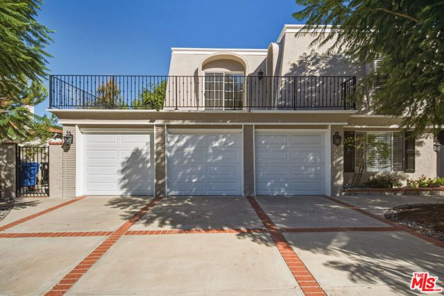 22777 Brenford Street, Woodland Hills (los Angeles), CA 91364