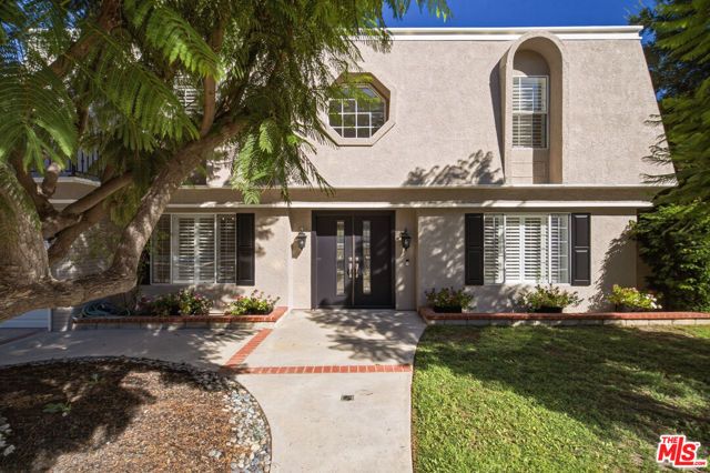 22777 Brenford Street, Woodland Hills (los Angeles), CA 91364