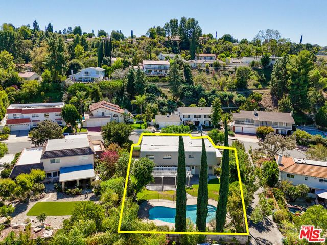 22777 Brenford Street, Woodland Hills (los Angeles), CA 91364