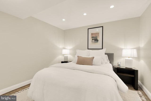 2801 S JOYCE ST, Arlington, VA 22202