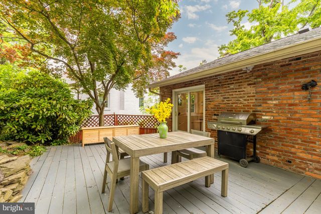 2801 S JOYCE ST, Arlington, VA 22202