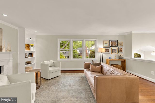 2801 S JOYCE ST, Arlington, VA 22202