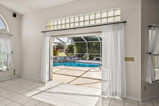 5210 CAMBERLEA AVENUE, Zephyrhills, FL 33541