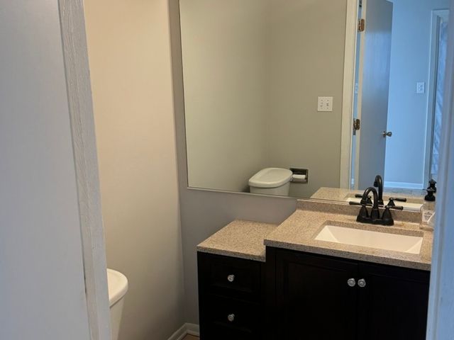 1326 Barclay Lane, Deerfield, IL 60015