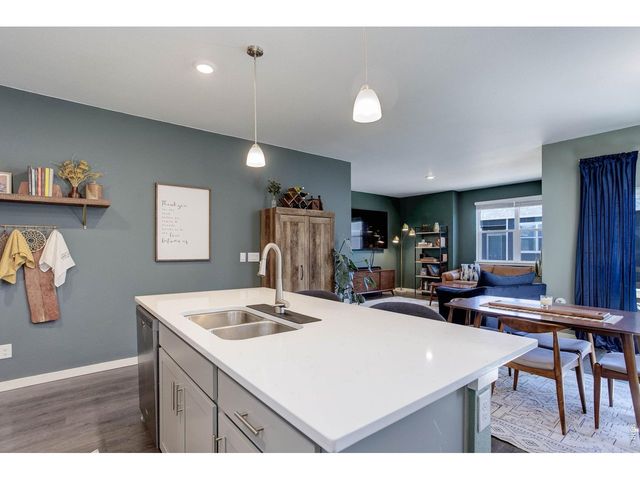 908 Rollins Den Dr, Fort Collins, CO 80524