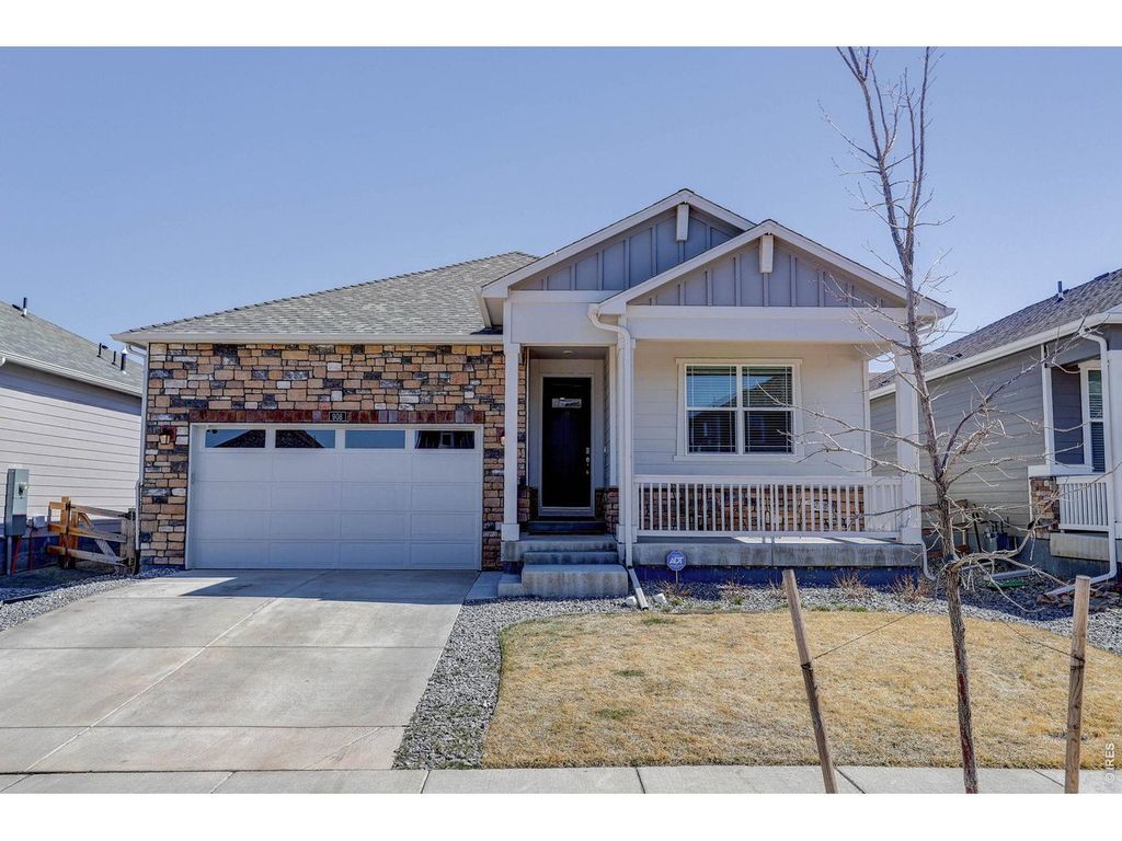 908 Rollins Den Dr, Fort Collins, CO 80524
