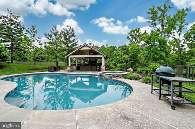 3165 DOE BROOK RD, Collegeville, PA 19426