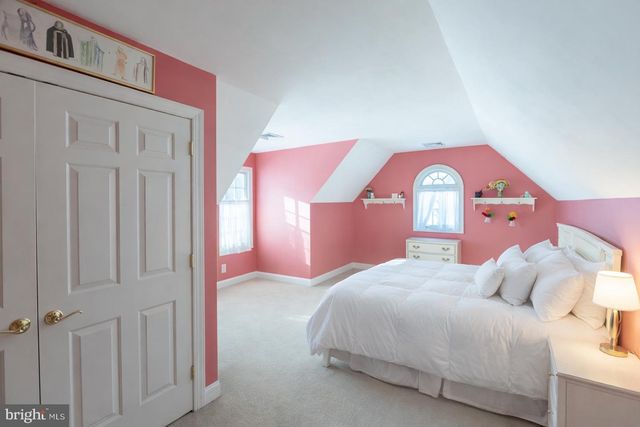 3165 DOE BROOK RD, Collegeville, PA 19426