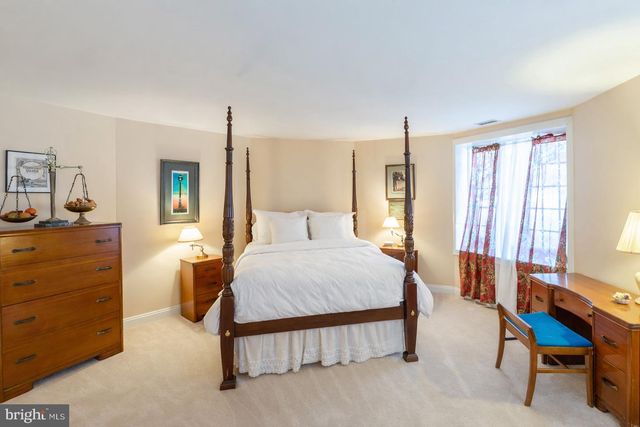 3165 DOE BROOK RD, Collegeville, PA 19426