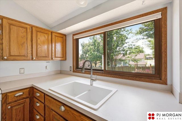 6611 Aspen Street, La Vista, NE 68128