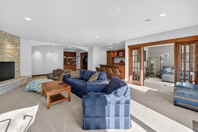 5675 Ashbourne Lane, Fitchburg, WI 53711