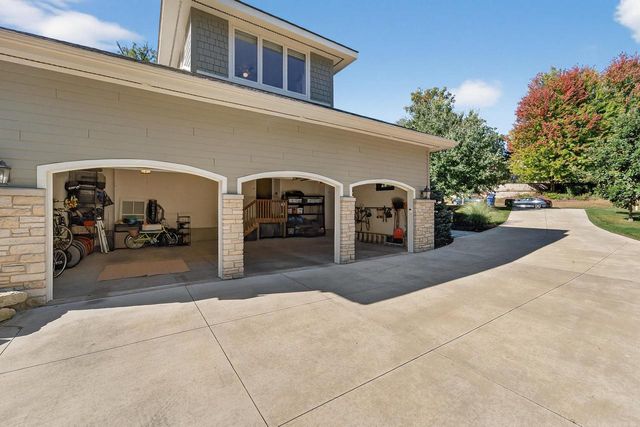 5675 Ashbourne Lane, Fitchburg, WI 53711
