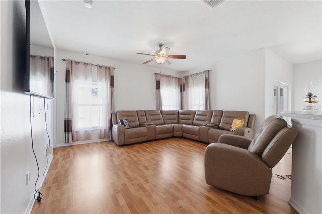 704 PARSONS POINTE ST, Seffner, FL 33584