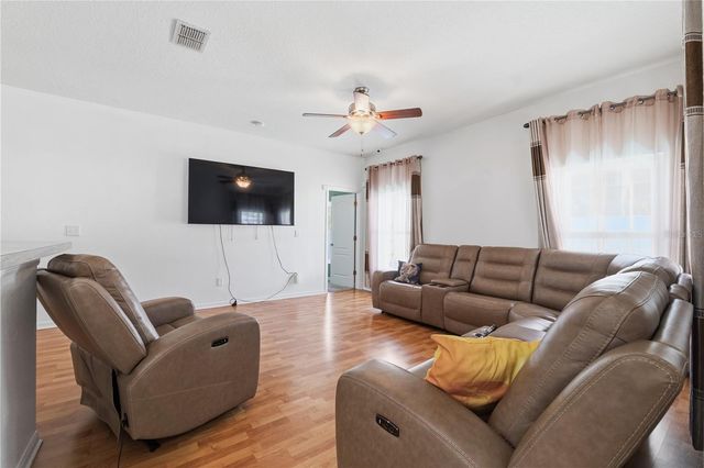 704 PARSONS POINTE ST, Seffner, FL 33584