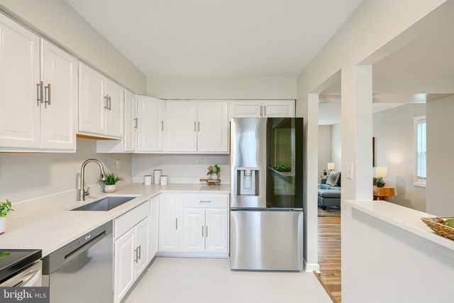 774 SEAWALL, Essex, MD 21221