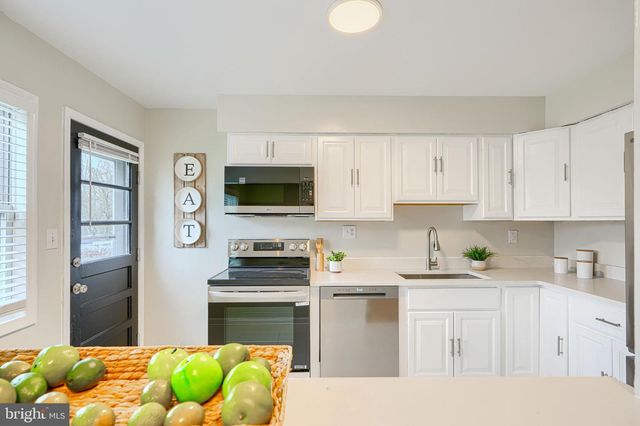 774 SEAWALL, Essex, MD 21221