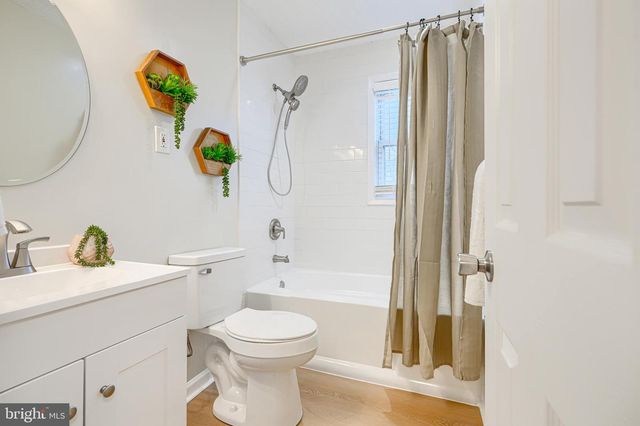 774 SEAWALL, Essex, MD 21221