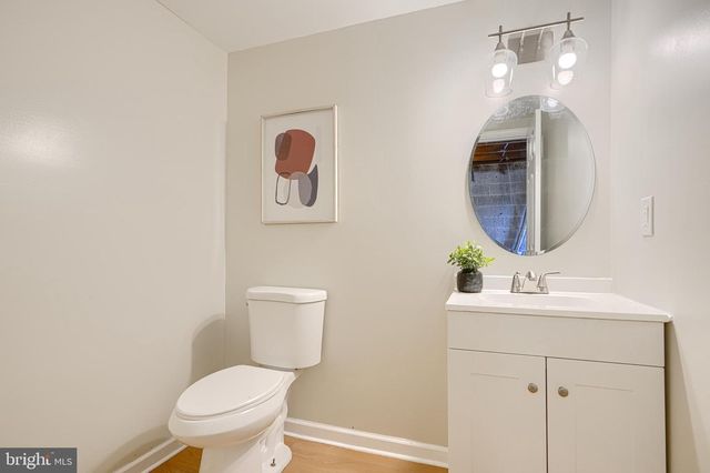 774 SEAWALL, Essex, MD 21221