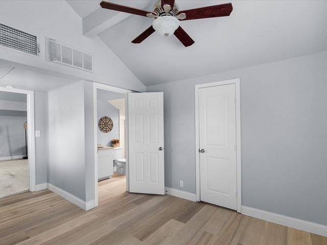 676 Harbor Drive, Azle, TX 76020