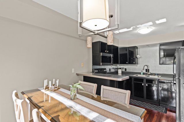 804 S FAIRVIEW ROAD RD A4, Columbia, MO 65203