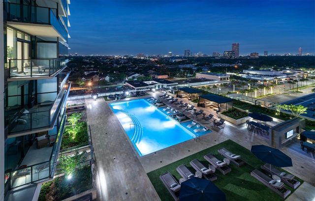 1958 W Gray St 2904, Houston, TX 77019