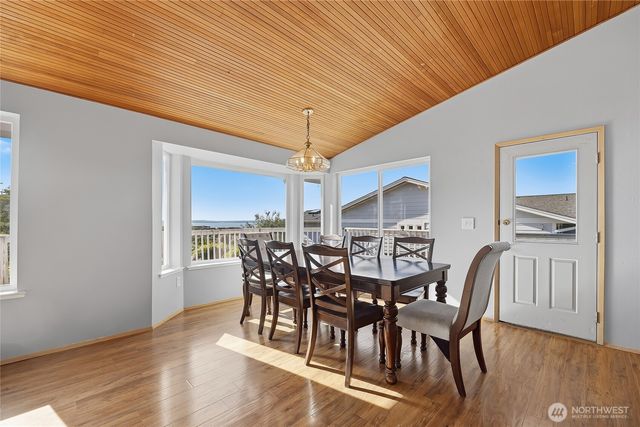 752 Sandstone Lane, Camano Island, WA 98282
