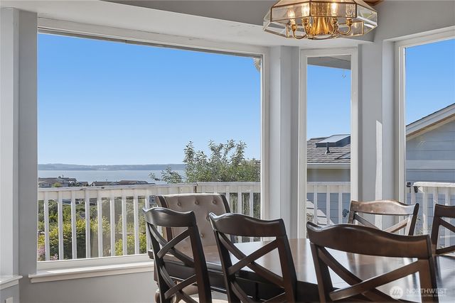 752 Sandstone Lane, Camano Island, WA 98282
