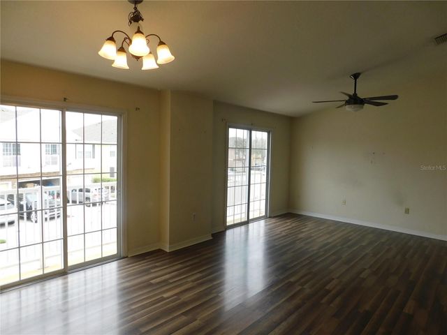 5196 6TH WAY N, St Petersburg, FL 33703