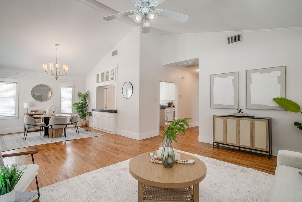2700 College Avenue, Fort Worth, TX 76110 — photo 5