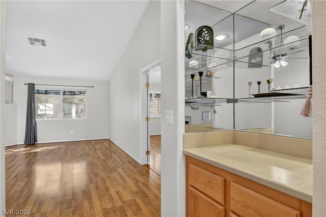 2035 East Warm Springs Road 1006, Las Vegas, NV 89119