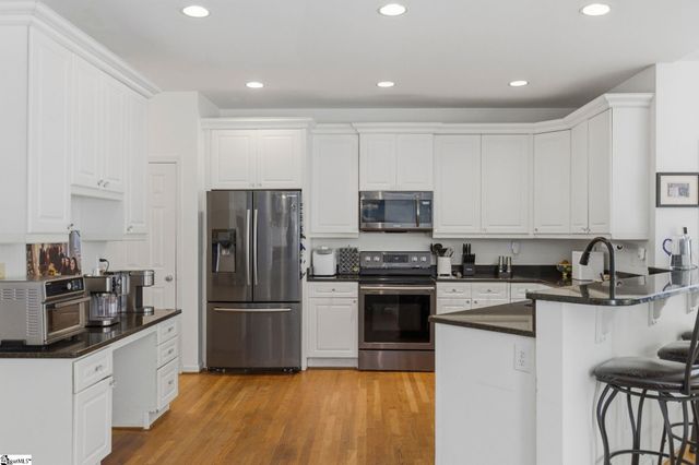 3 Chestnut Hill Place, Simpsonville, SC 29680