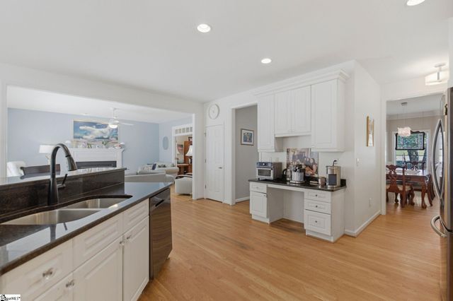 3 Chestnut Hill Place, Simpsonville, SC 29680