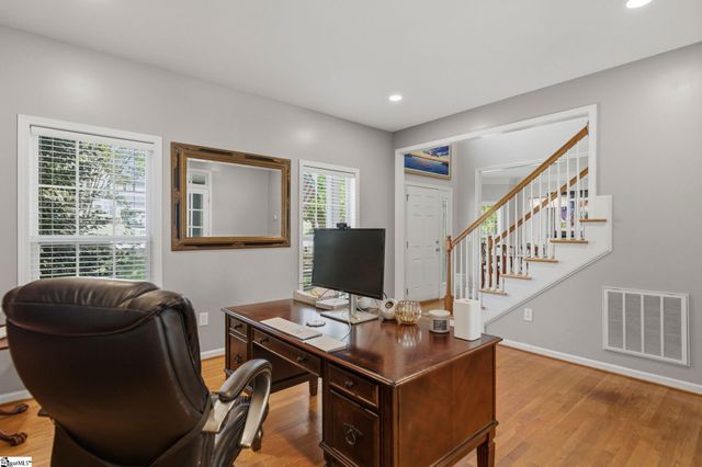 3 Chestnut Hill Place, Simpsonville, SC 29680