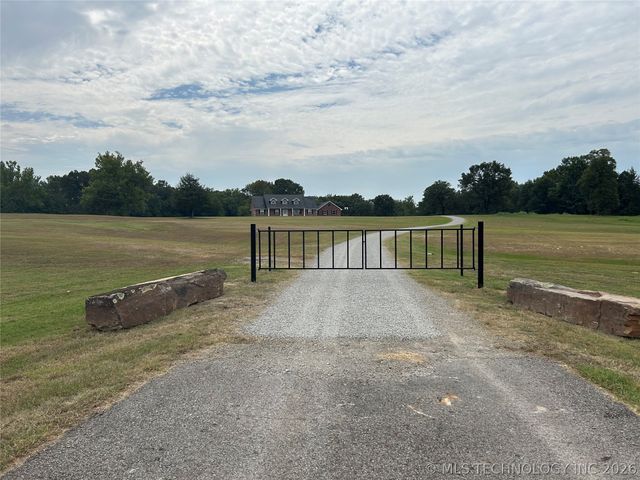 10816 W Highway 9 Highway, Whitefield, OK 74472