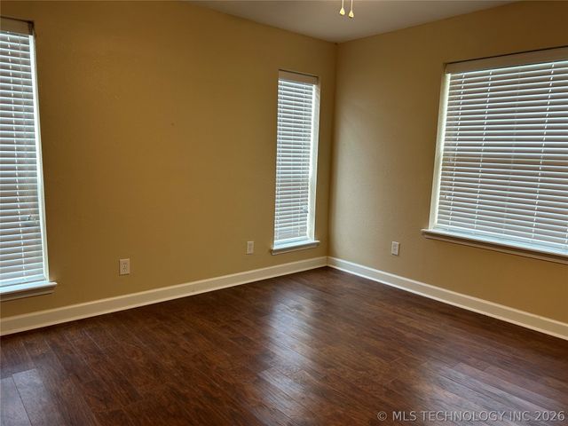 10816 W Highway 9 Highway, Whitefield, OK 74472