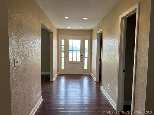 10816 W Highway 9 Highway, Whitefield, OK 74472