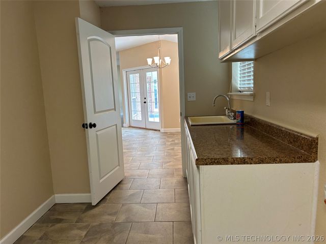 10816 W Highway 9 Highway, Whitefield, OK 74472