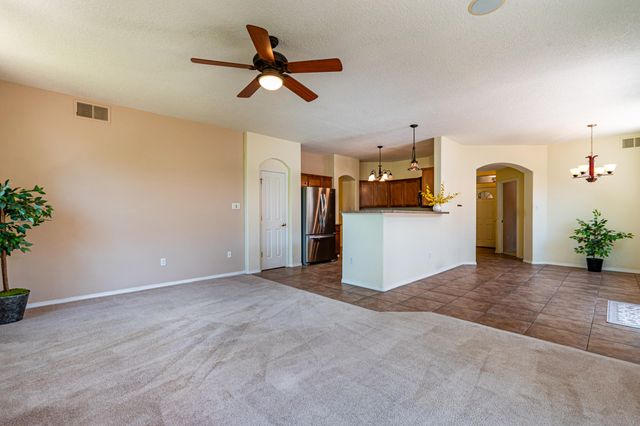 3919 Fox Sparrow Trail NW, Albuquerque, NM 87120