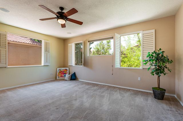 3919 Fox Sparrow Trail NW, Albuquerque, NM 87120