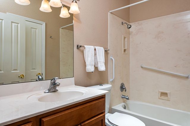 3919 Fox Sparrow Trail NW, Albuquerque, NM 87120