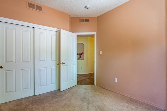 3919 Fox Sparrow Trail NW, Albuquerque, NM 87120