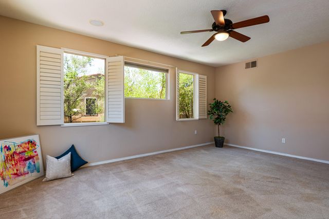 3919 Fox Sparrow Trail NW, Albuquerque, NM 87120