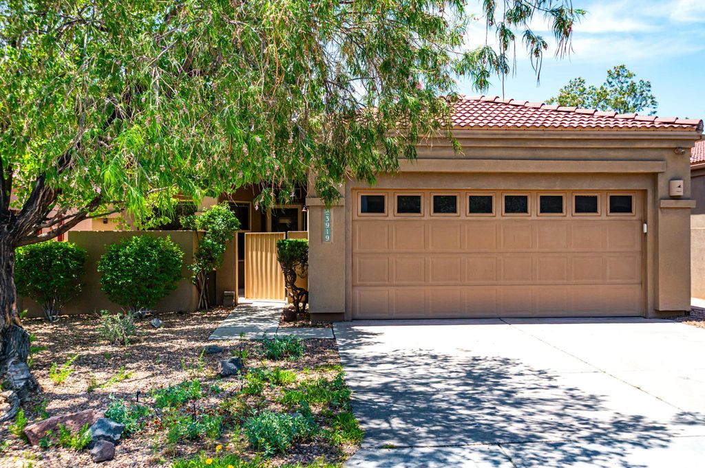 3919 Fox Sparrow Trail NW, Albuquerque, NM 87120