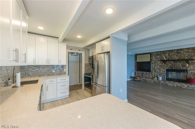 38847 Sunset Trail, Willoughby, OH 44094