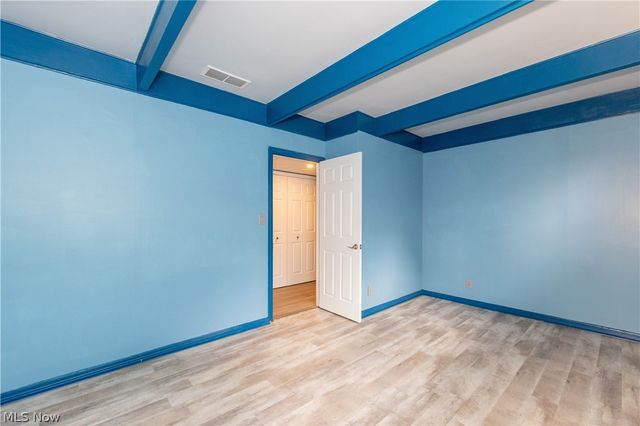 38847 Sunset Trail, Willoughby, OH 44094