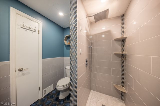 38847 Sunset Trail, Willoughby, OH 44094