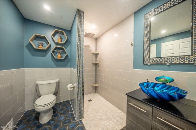 38847 Sunset Trail, Willoughby, OH 44094