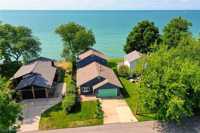 38847 Sunset Trail, Willoughby, OH 44094