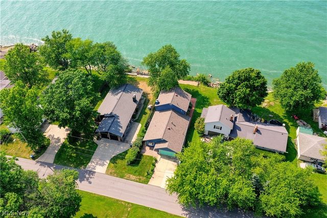 38847 Sunset Trail, Willoughby, OH 44094