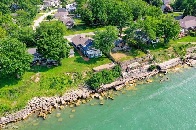 38847 Sunset Trail, Willoughby, OH 44094